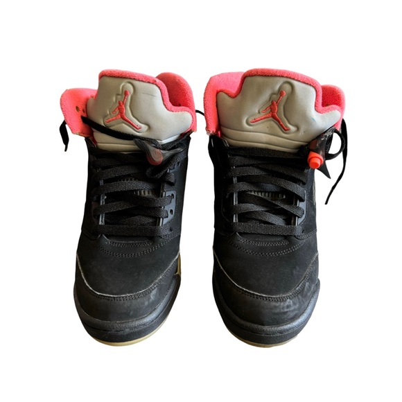 Women’s Jordan 5 black size 7Y - Picture 2 of 10